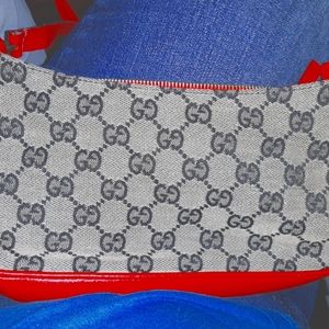 Small Gucci handbag